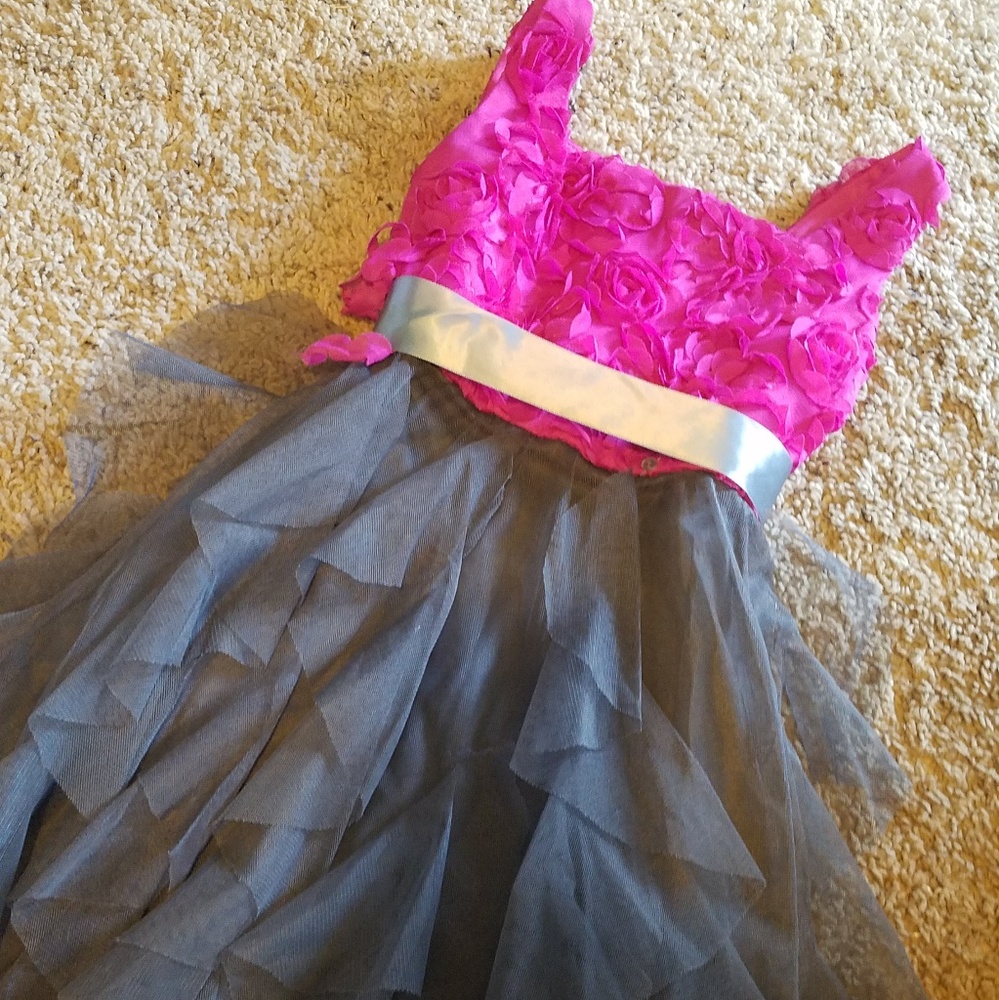 Girls dress